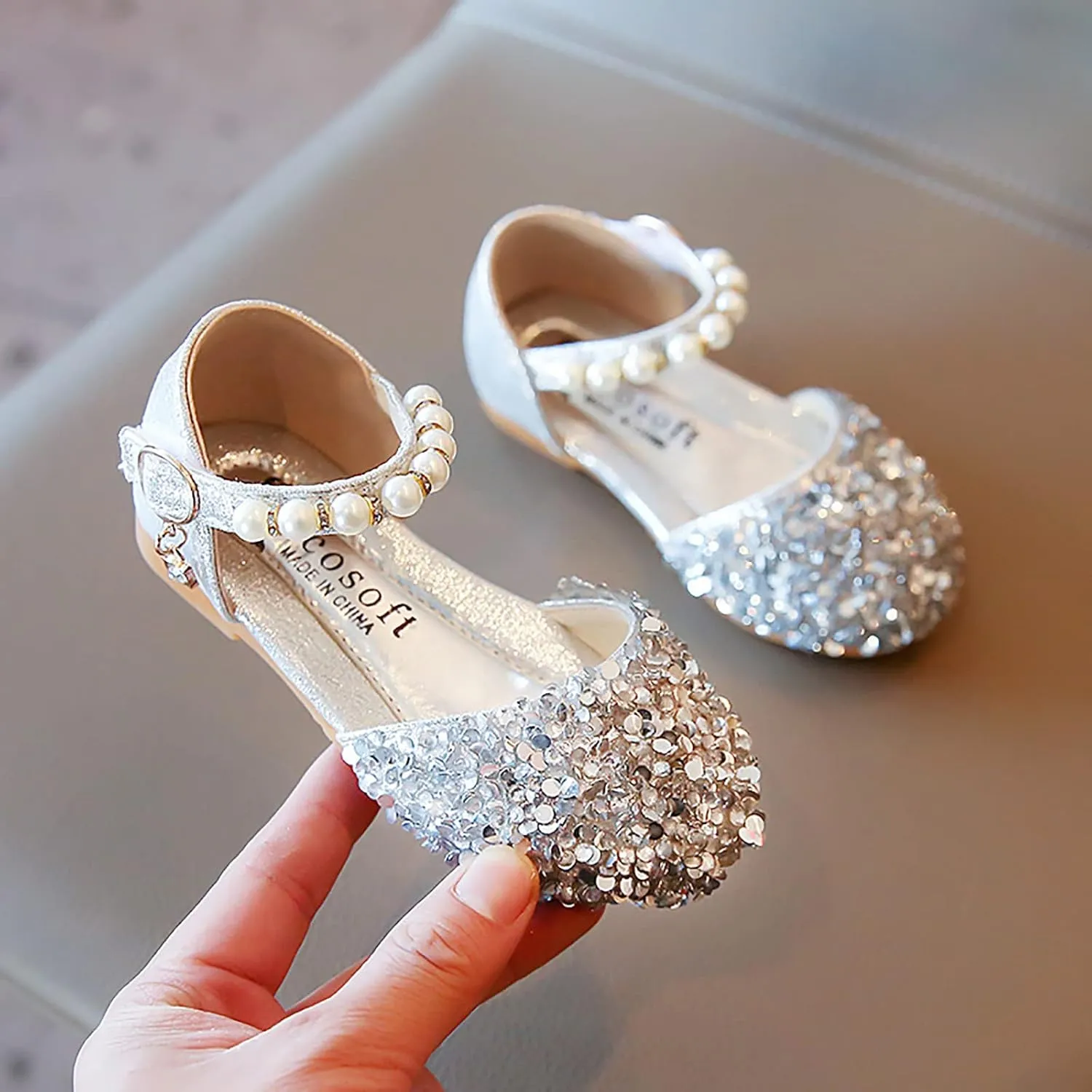 Baby Princess Sandals 2024 Fashion Shoes Bowknot Kids Shoes Single Baby Girls Bling Sandals Crystal Pearl Sandals