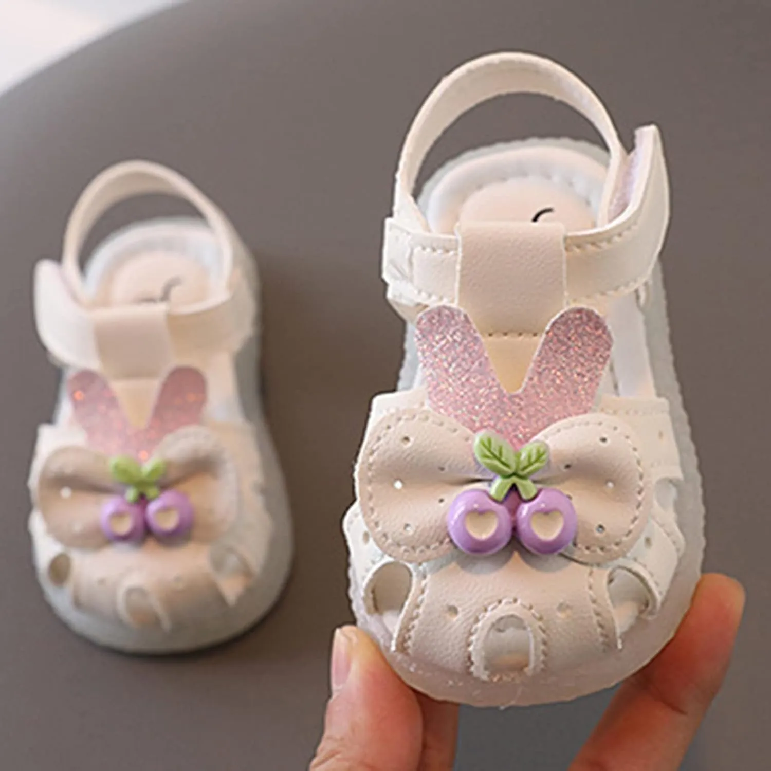 Children Shoes Flat Comfortable Soft Sandals Soft Sole Toddler Shoes Baotou Princess Light Kids Water