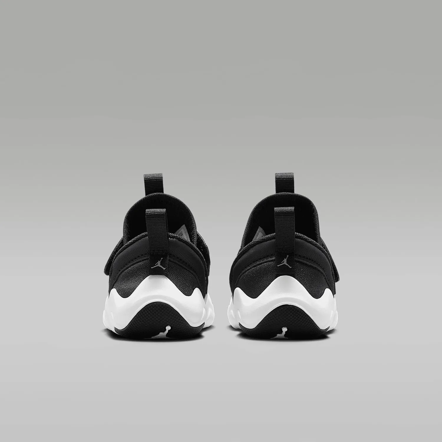 Jordan 23/7 Baby/Toddler Shoes (DQ9294-017, Black/White/Metallic Gold)