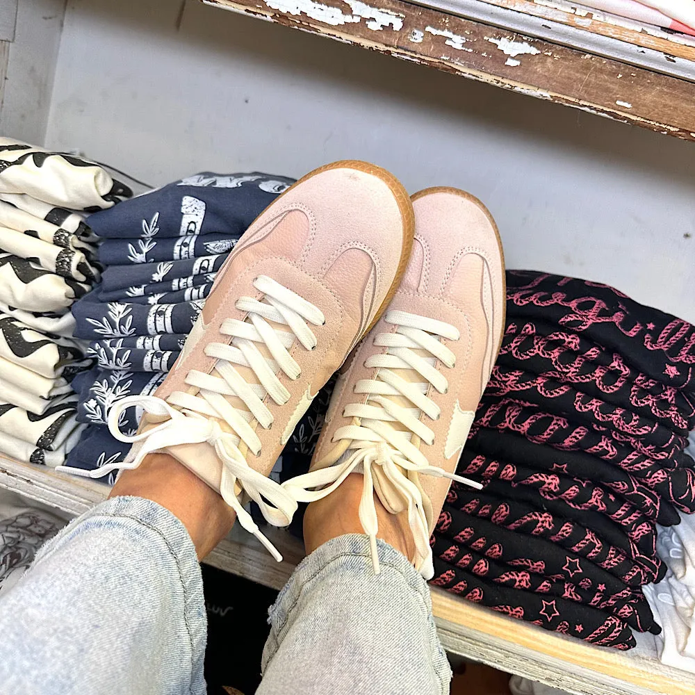 Mel Sneakers