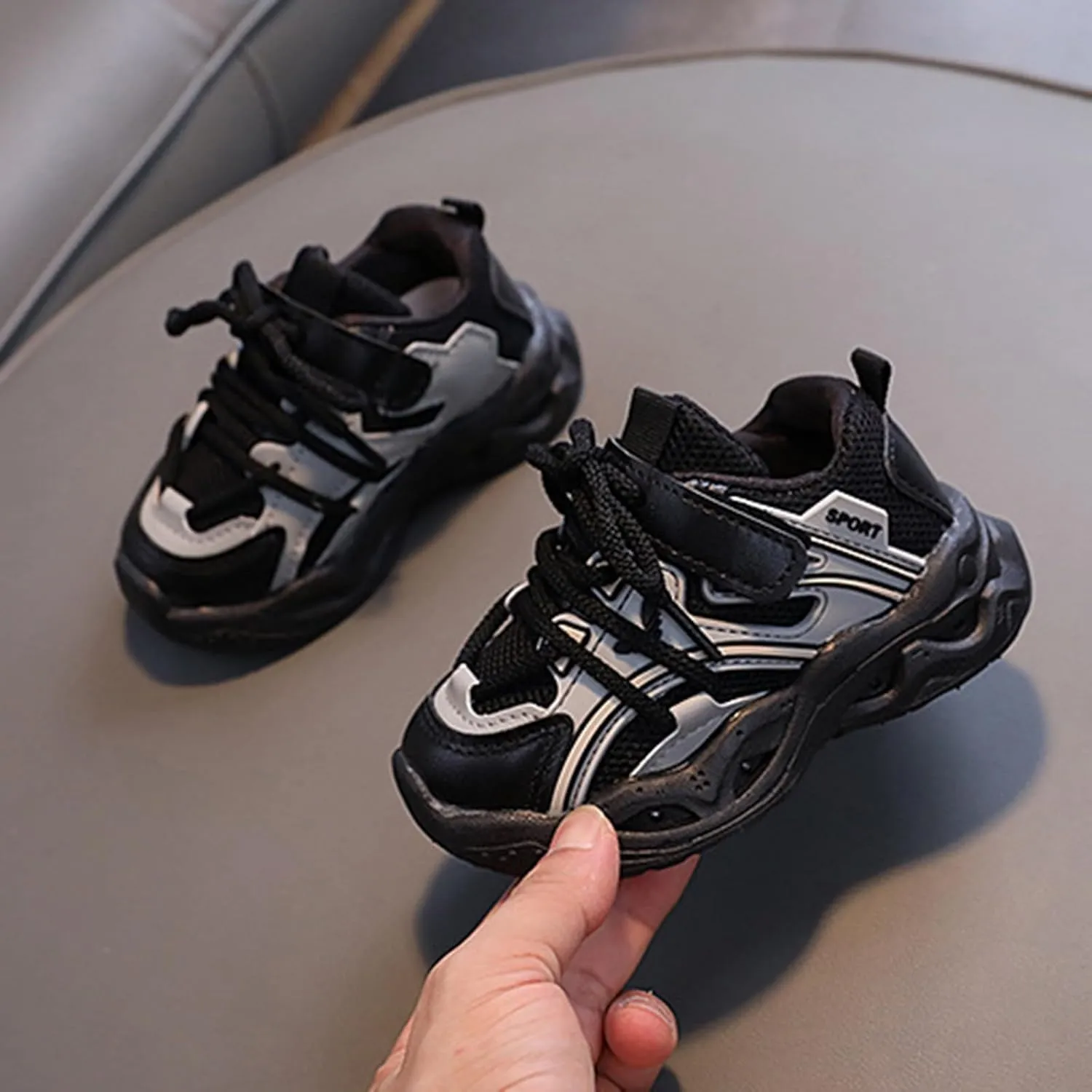 Toddler Baby LED Light Shoes Kids Boys Girls Non Slip Breathable Wide Mesh Sneakers Fashion Casual Sports Shoes