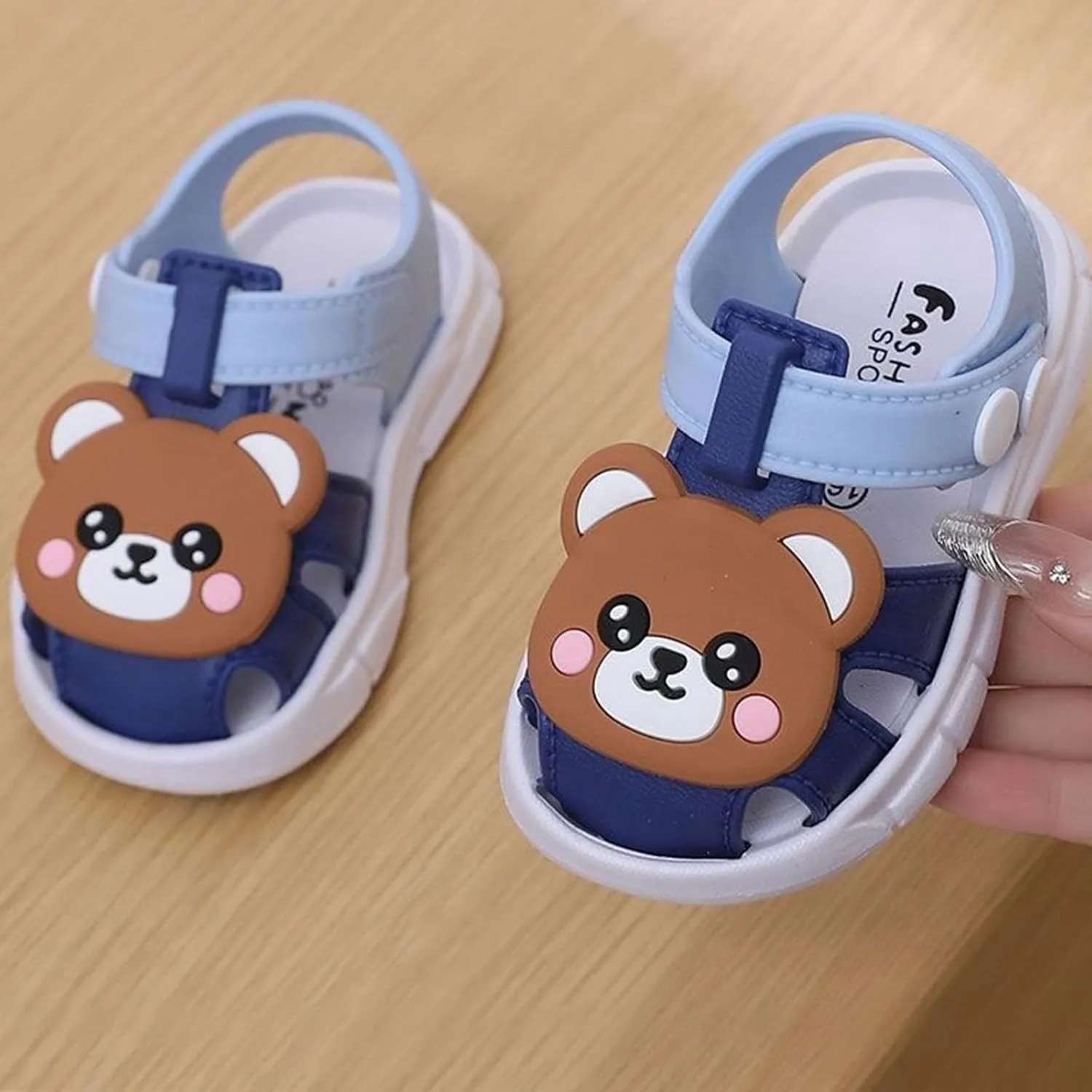 Toddler Boys Girls Squeaky Sandals Summer Cute Bear Crib Sandal Closed-Toe Non-Slip Soft Sole Shoes Infant First Walker Shoes