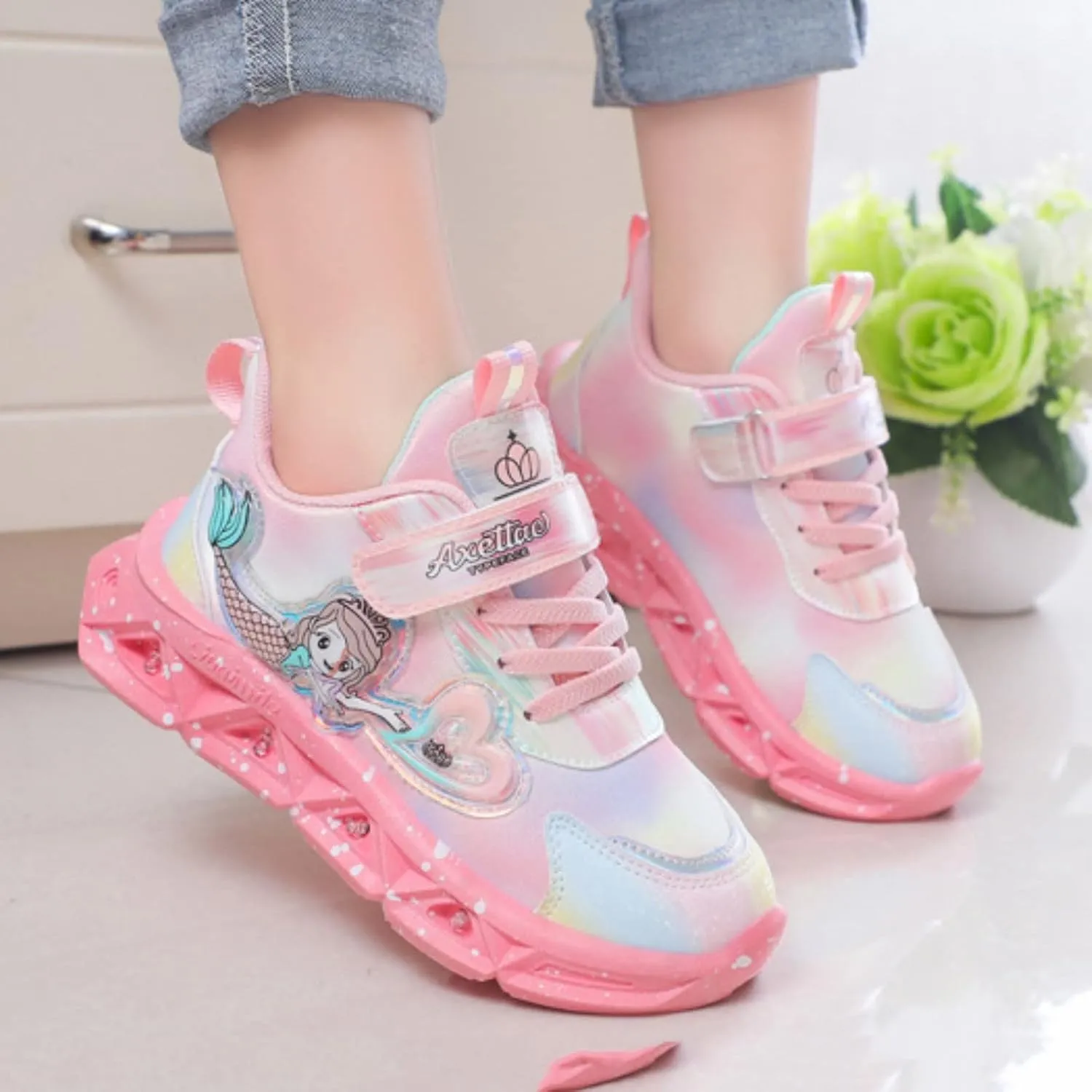 Toddler Girl Shoes, Kids Boys Girls Fashion LED Lights UP Sneaker Soft Sole Non Slip Sports Shoes Toddler Shoes
